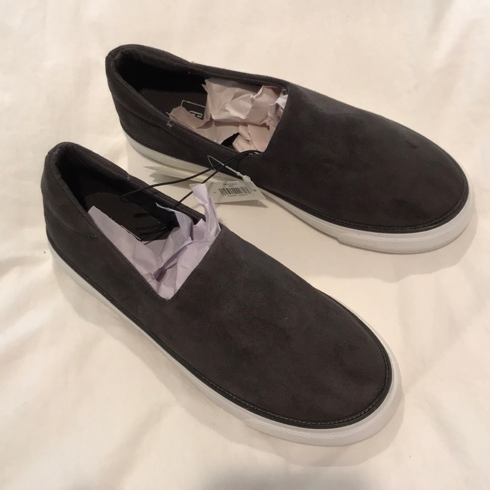 Gap slip on sneakers